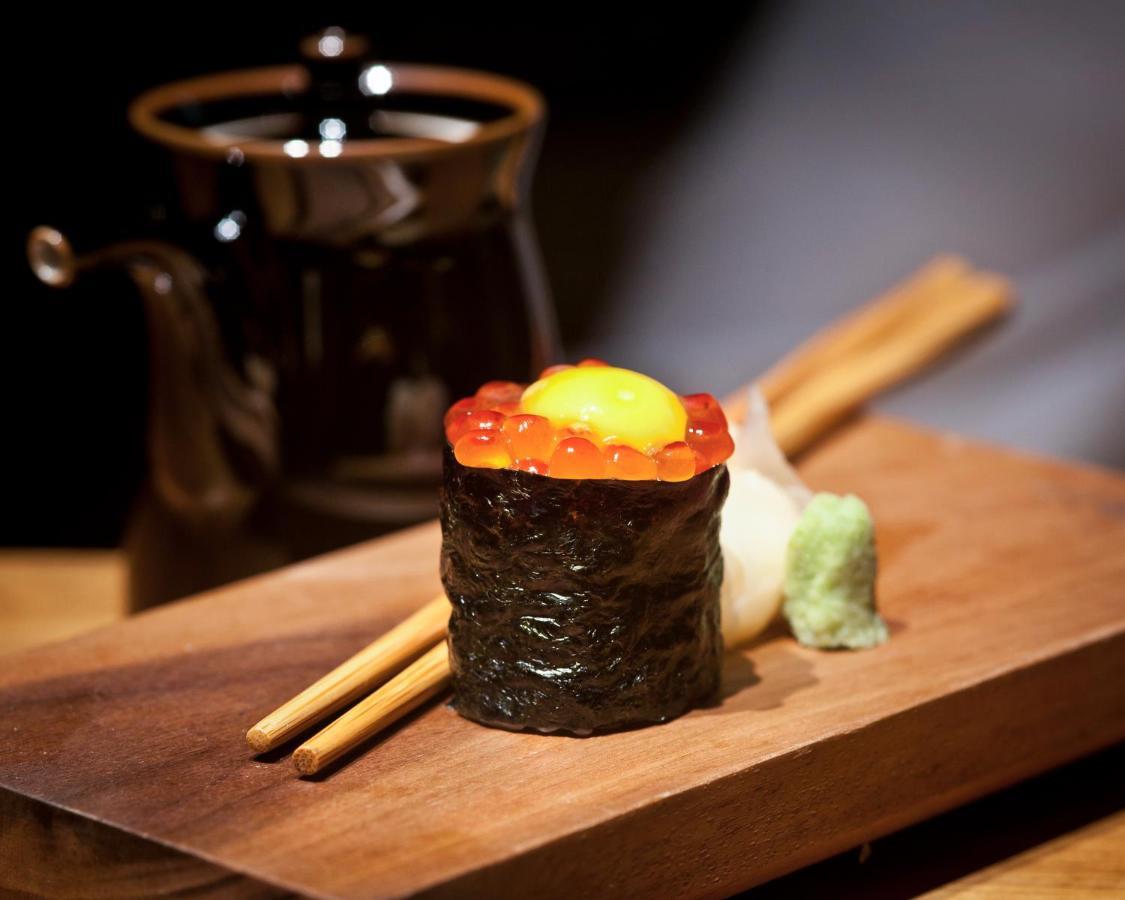 Hotel Commonwealth Boston Extérieur photo California roll