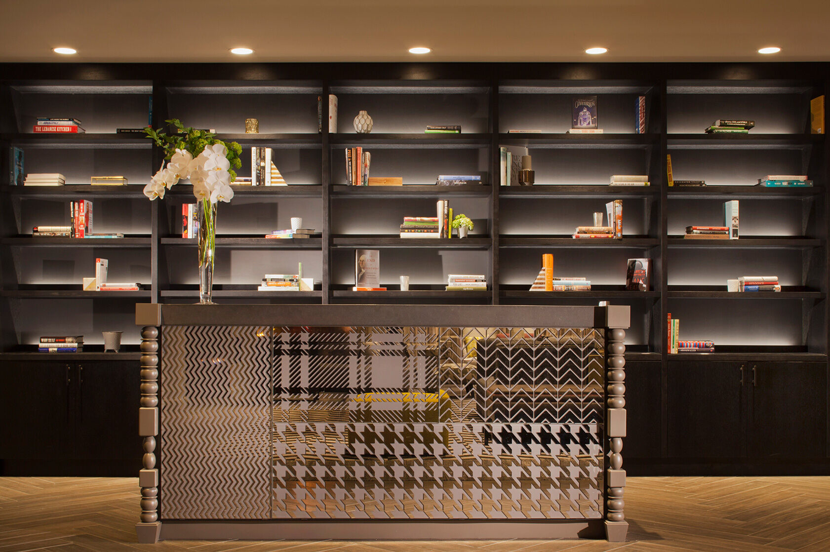 Hotel Commonwealth Boston Extérieur photo Library at The Hari