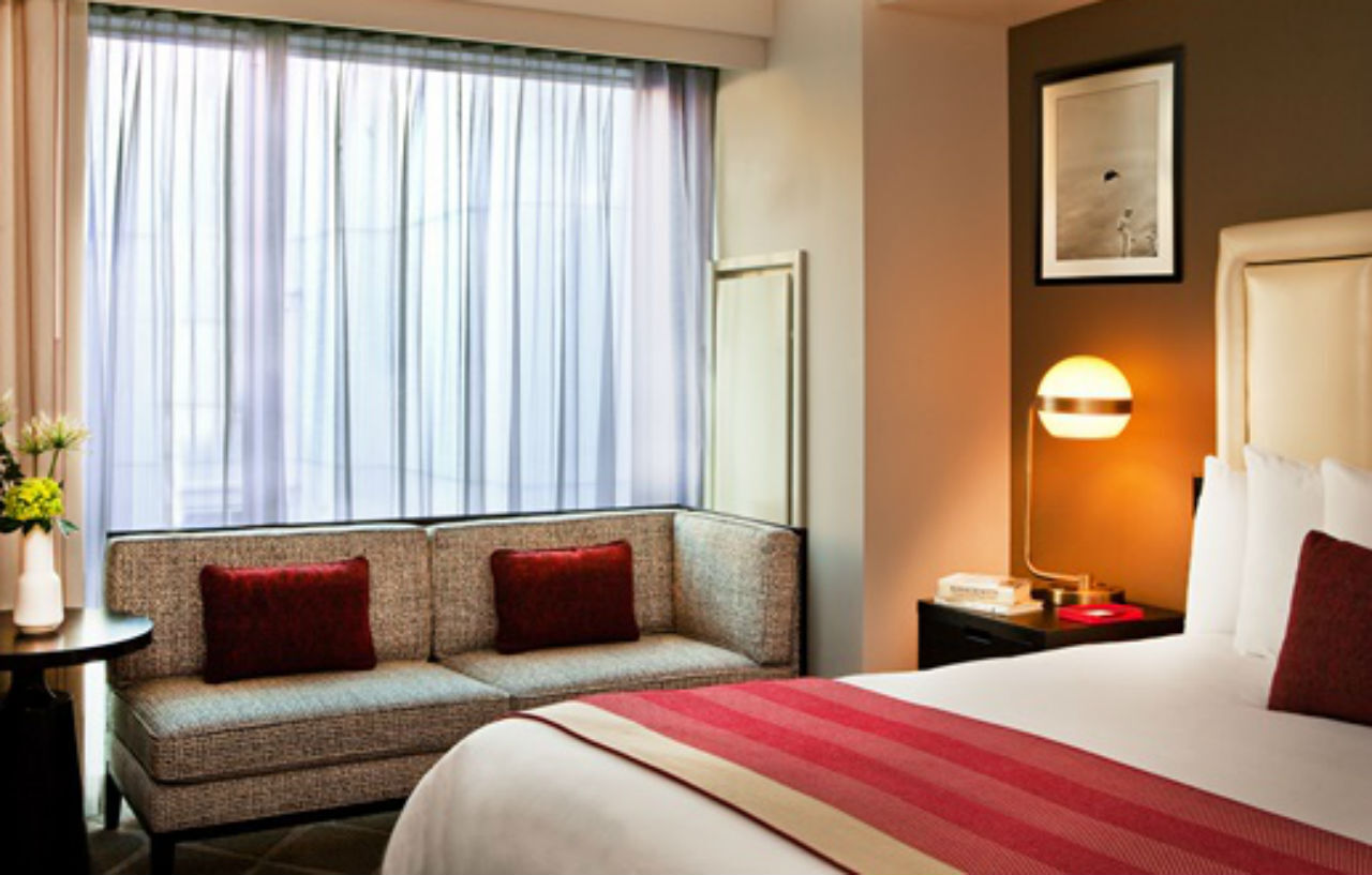 Hotel Commonwealth Boston Extérieur photo A room at the Hotel